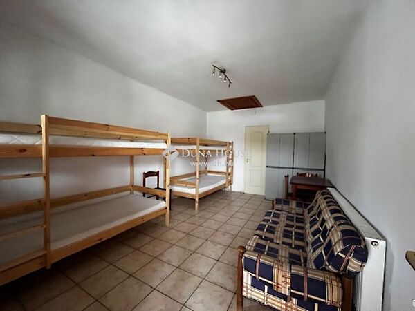 Eladó üzleti Szentlászló