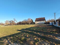 Eladó földterület Balatonszárszó