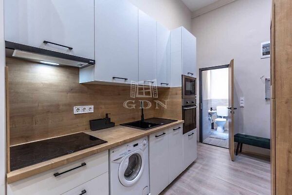 Eladó lakás Budapest, VI. kerület