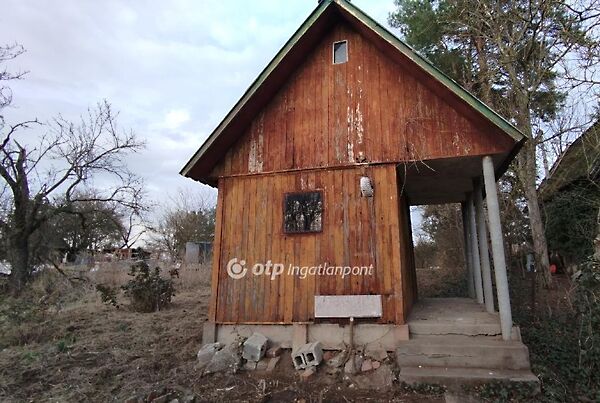 Eladó földterület Jászberény