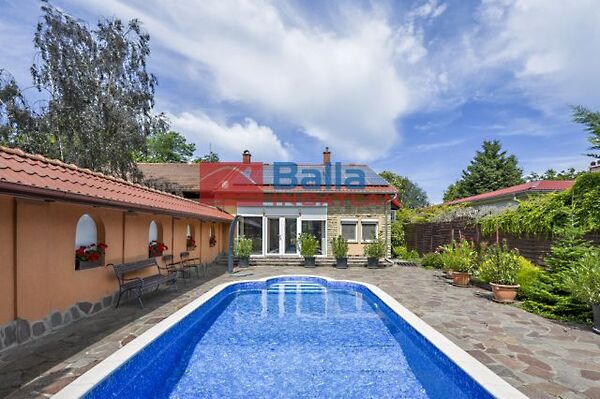 Eladó ház Majosháza