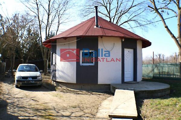 Eladó nyaraló Ráckeve