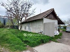 Eladó ház Kisújszállás