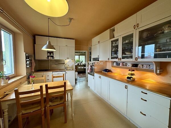 Eladó ház Budapest, III. kerület