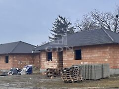 Eladó ház Kiskunlacháza