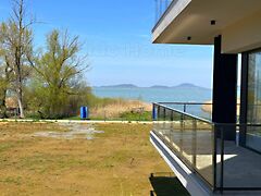 Eladó nyaraló Balatonfenyves