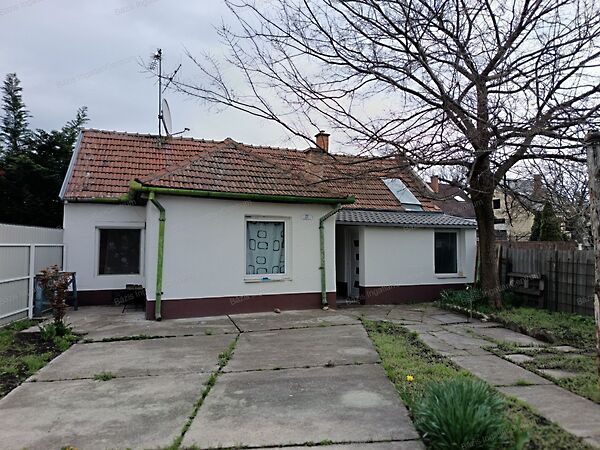 Eladó ház Kiskunhalas, Belváros