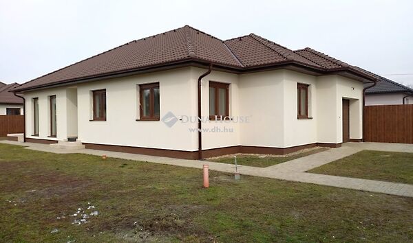 Eladó ház Békéscsaba