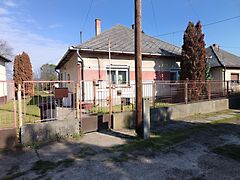 Eladó ház Kisszállás