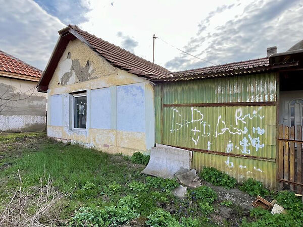 Eladó ház Szentlőrinckáta