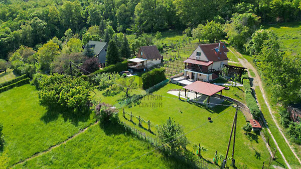 Eladó nyaraló Balatonszepezd
