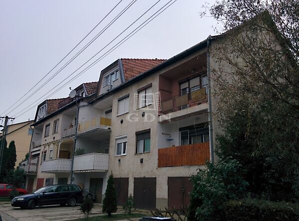 Eladó lakás Vác
