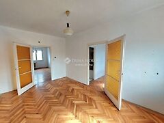 Eladó lakás Székesfehérvár
