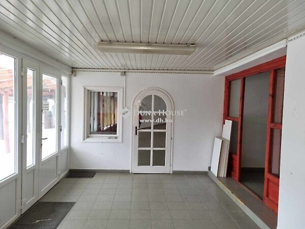 Eladó ház Szentlőrinc