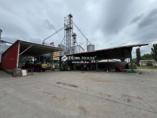 Eladó ipari Szentkirály