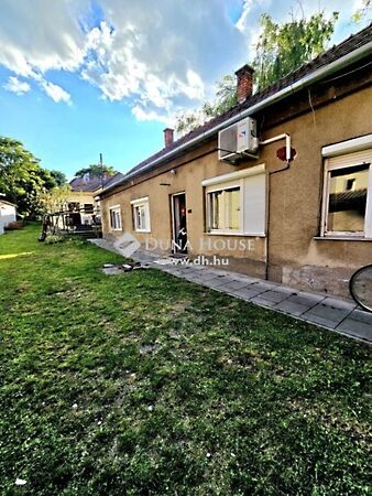 Eladó lakás Siklós