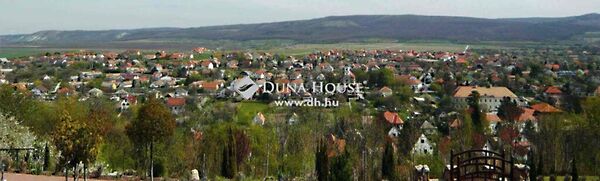 Eladó földterület Budajenő