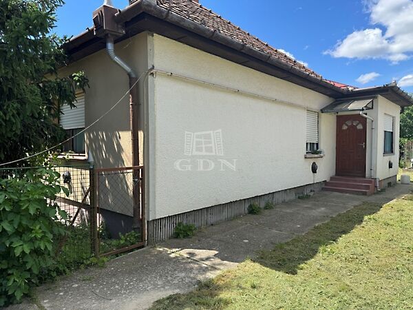 Eladó ház Szigetújfalu