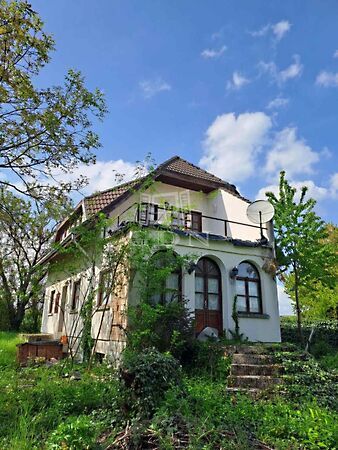 Eladó ház Balatonkenese