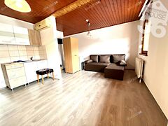 Eladó üzleti Kecskemét