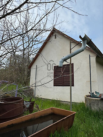 Eladó földterület Cserkút