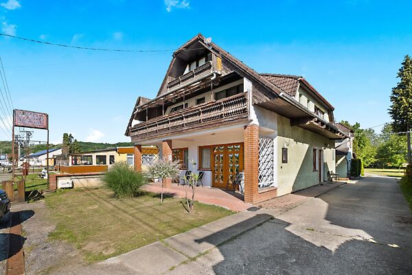 Eladó üzleti Páka