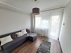 Eladó lakás Szolnok