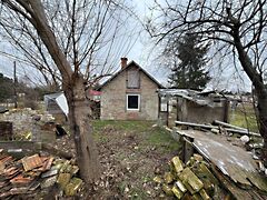 Eladó földterület Cegléd