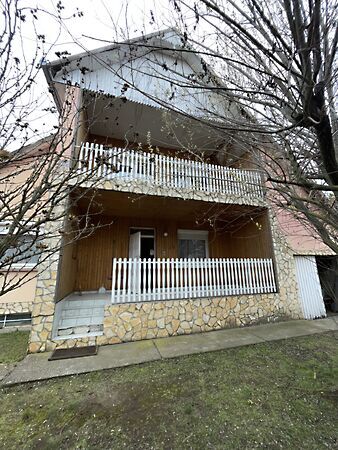 Eladó ház Tápiószentmárton