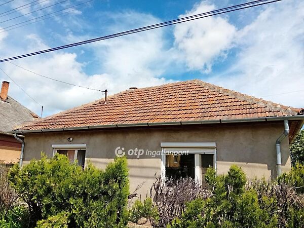 Eladó ház Lőrinci