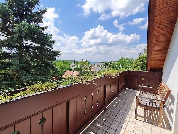 Eladó ház Kesztölc