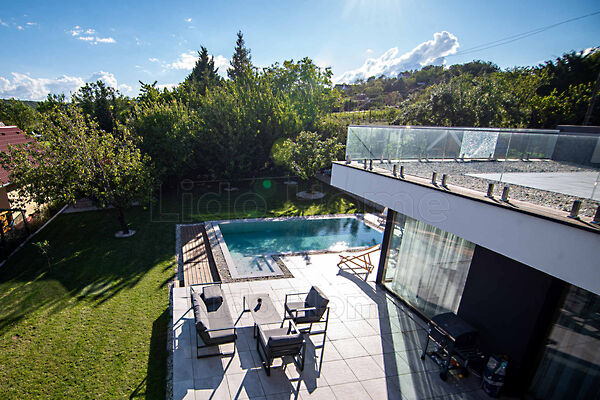 Eladó nyaraló Balatonalmádi