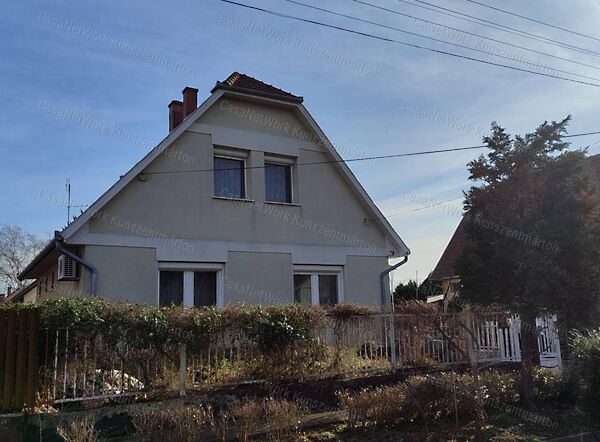 Eladó ház Kecskemét, Szent László-város
