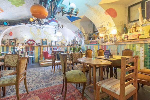 Eladó üzleti Budapest, VI. kerület