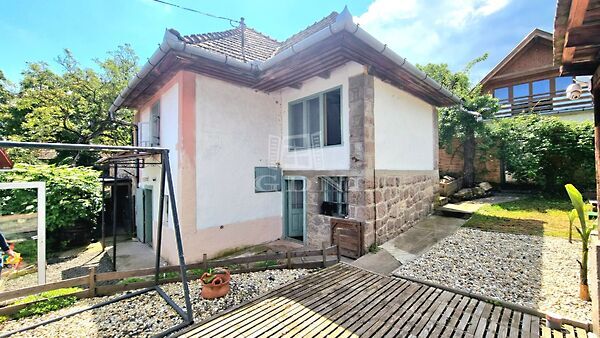 Eladó ház Nagybörzsöny