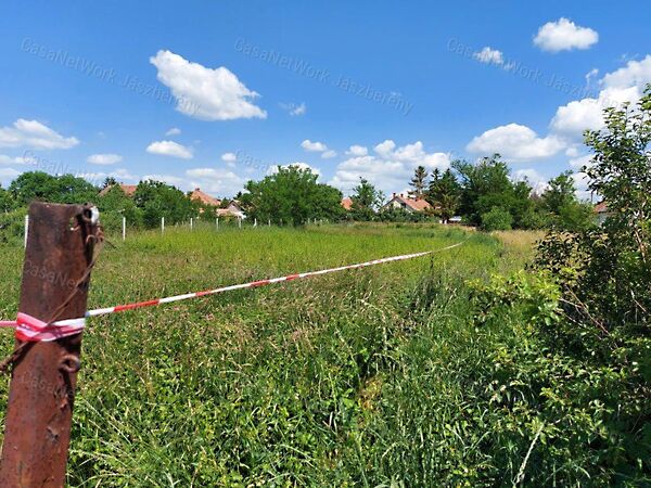 Eladó földterület Visznek