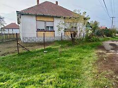 Eladó ház Alattyán