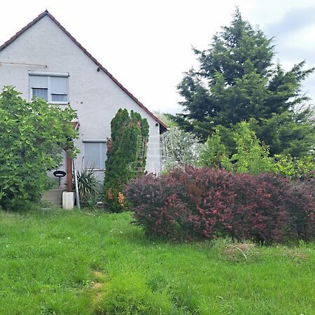 Eladó ház Pétfürdő