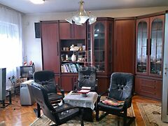 Eladó ház Pétfürdő