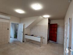 Eladó üzleti Debrecen, Vargakert