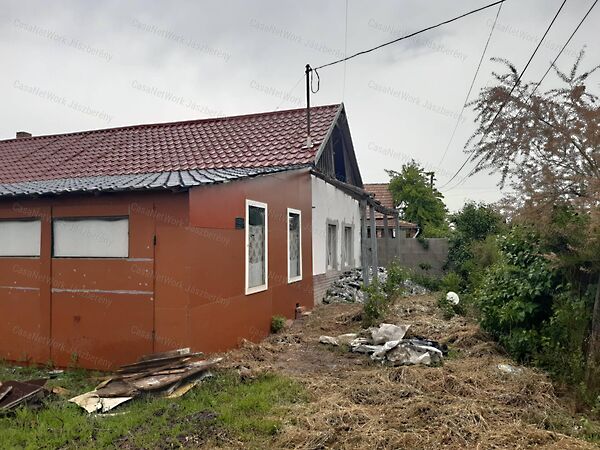 Eladó ház Tarnaszentmiklós