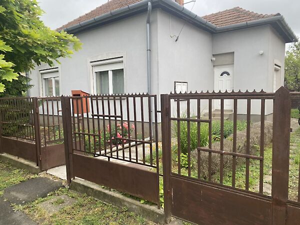 Eladó ház Törökszentmiklós, Városközpont