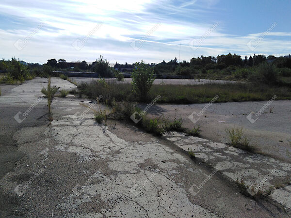 Eladó ipari Lábatlan