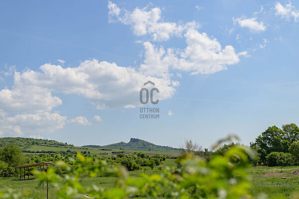 Eladó földterület Köveskál