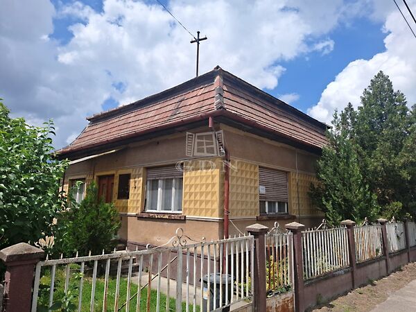 Eladó ház Szigetújfalu