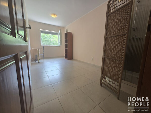 Eladó iroda Szeged, Alsóváros