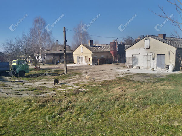 Eladó földterület Szabadi