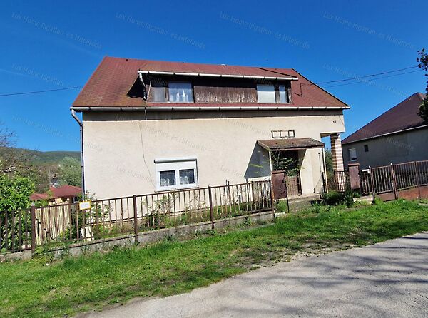 Eladó ház Kesztölc