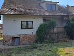 Eladó ház Gomba