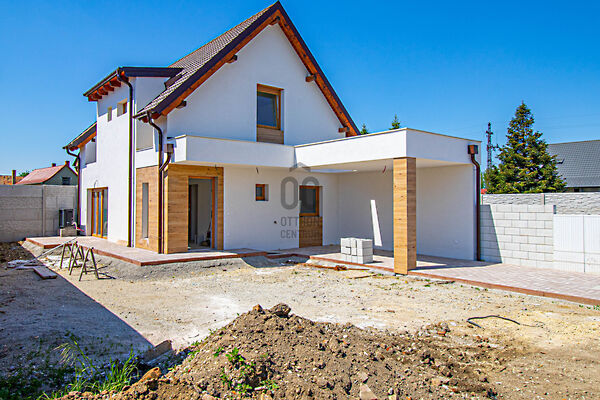 Eladó ház Kapuvár, Házhely